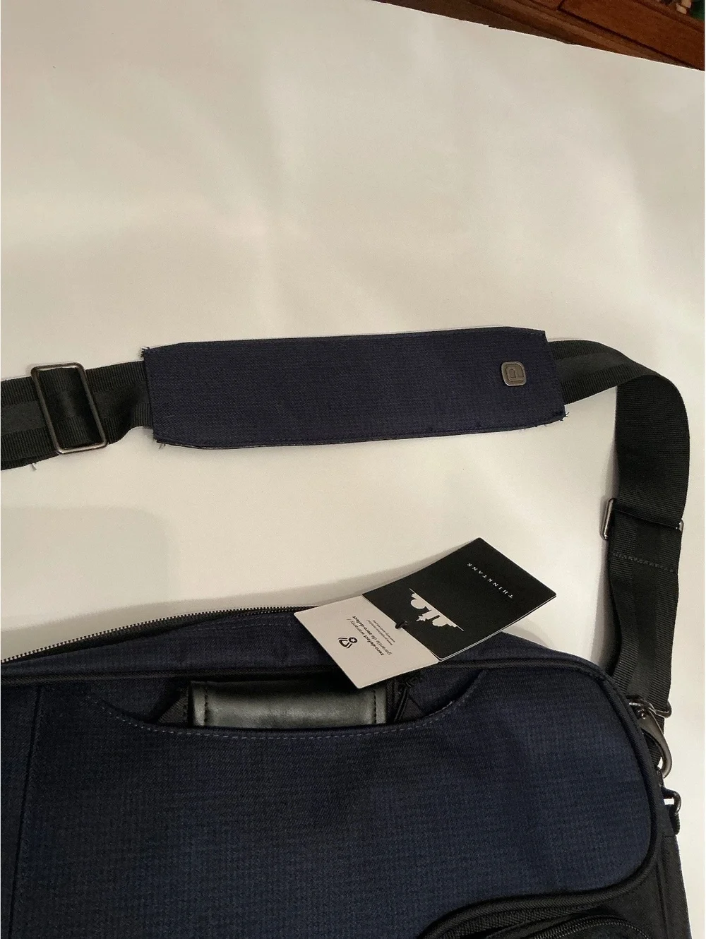 Project think tank 2.0 navy seal laptop bag new with tags
